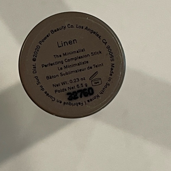 Merit “The Minimalist” Perfecting Complexion Stick in Linen - Picture 3 of 8